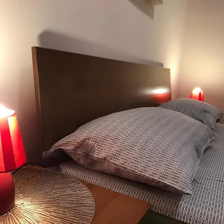 Two-bedroom In 10 Min To The Opera Theatre