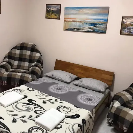 Two-bedroom In 10 Min To The Opera Theatre *