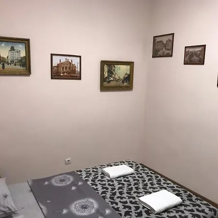 Two-bedroom In 10 Min To The Opera Theatre