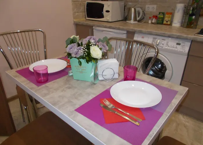 Two-bedroom In 10 Min To The Opera Theatre *