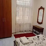 アパート Two-bedroom In 10 Min To The Opera Theatre リヴィウ