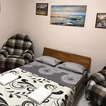 Two-bedroom In 10 Min To The Opera Theatre *
