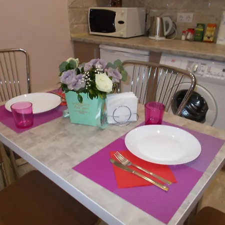 Two-bedroom In 10 Min To The Opera Theatre *